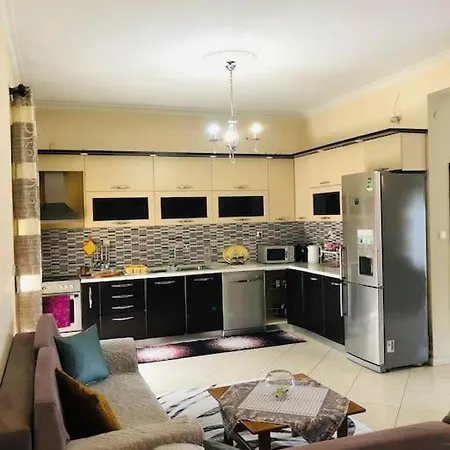 Uklala Villa Kamez